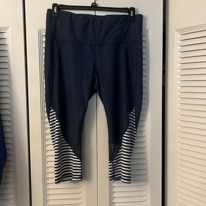 Xersion fitted workout pants.